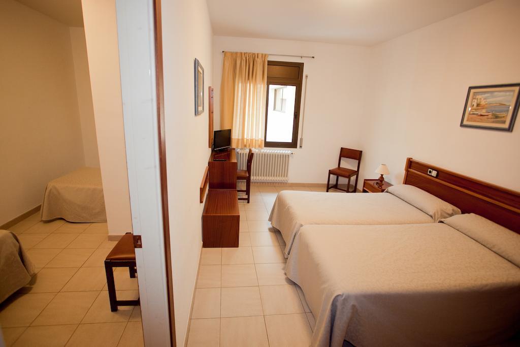 Hotel Beri Llança 객실 사진